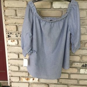 Women Moa moa blue stripe summer top.       NWT